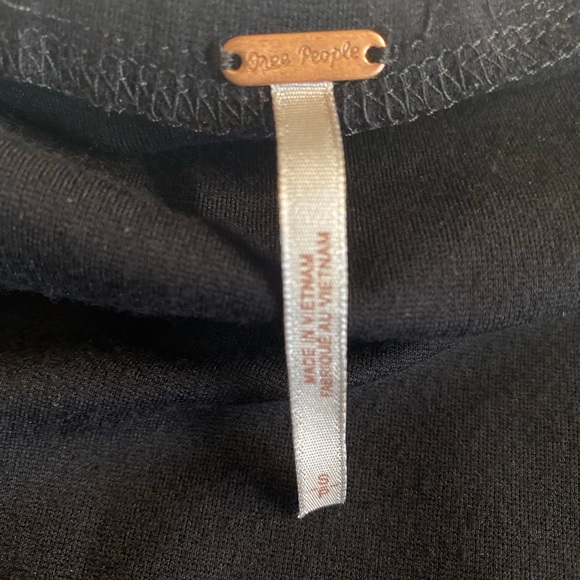 Free People 62%rayon 33%cotton 5%spandex black mini dress.Size S/P - Picture 6 of 8